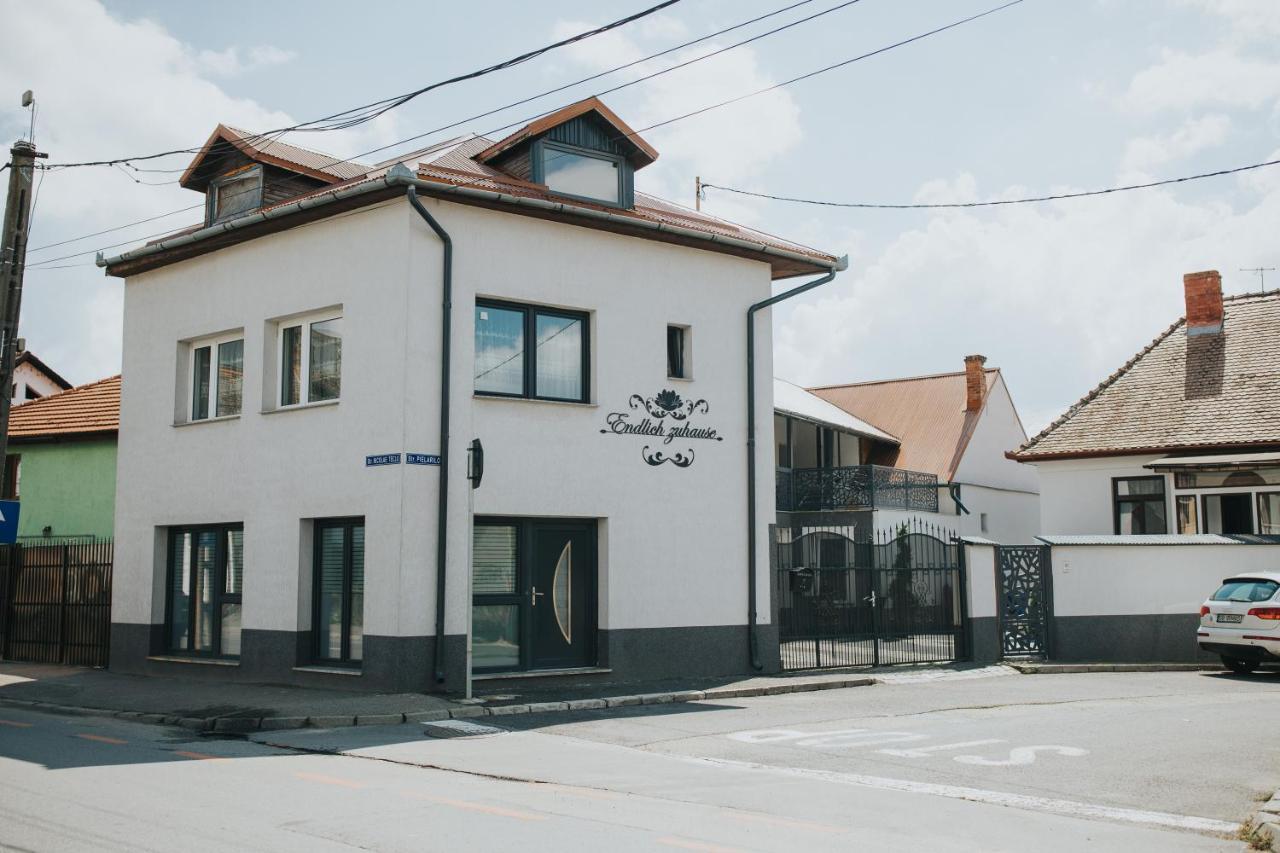 Endlich Zuhause Hotel Sibiu Exterior foto